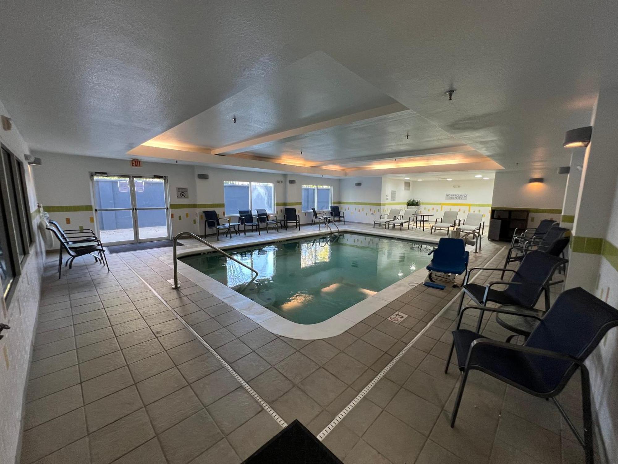 Country Inn & Suites By Radisson, Lsu - Medical Corridor Батон-Руж Экстерьер фото