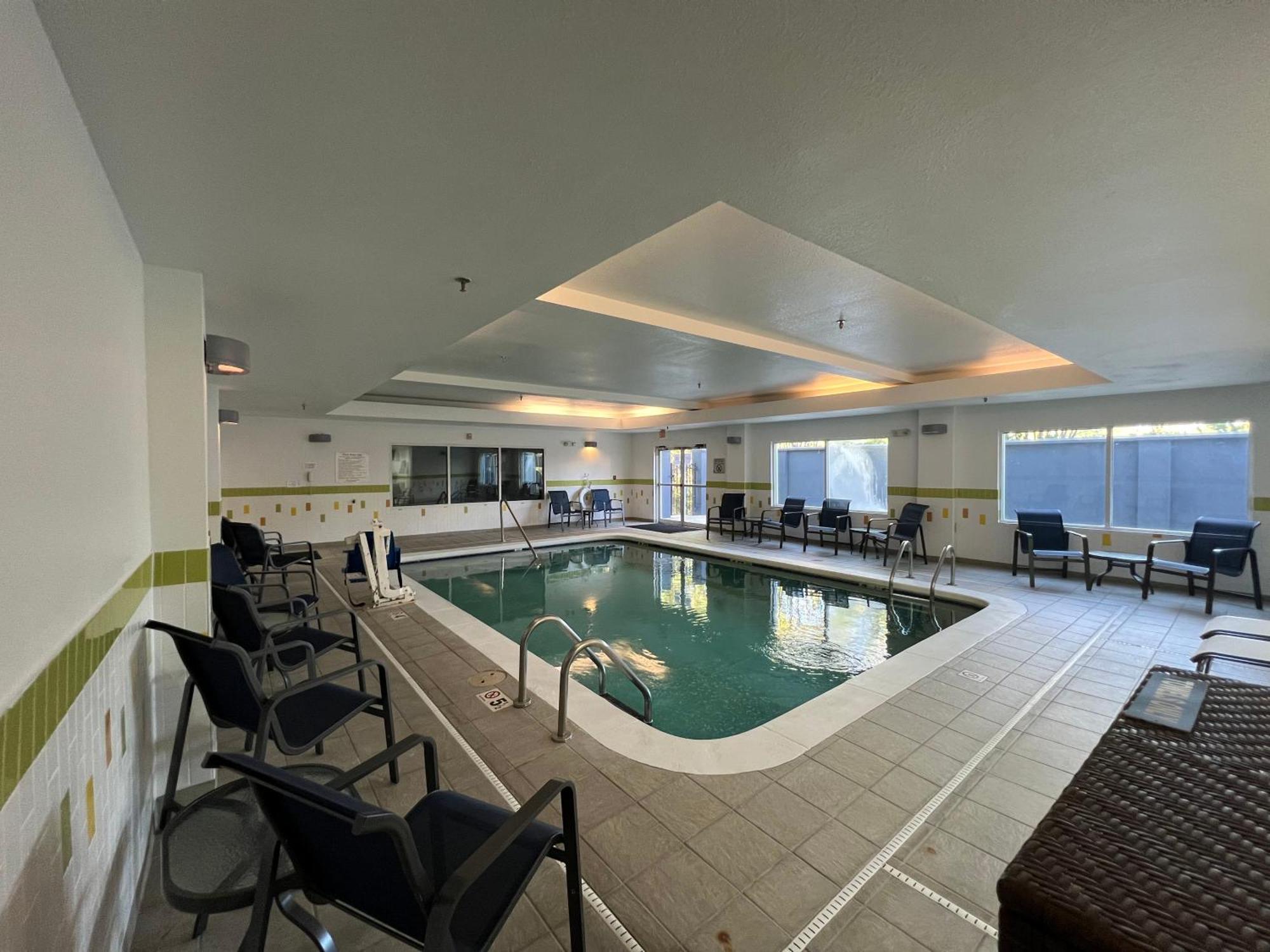 Country Inn & Suites By Radisson, Lsu - Medical Corridor Батон-Руж Экстерьер фото