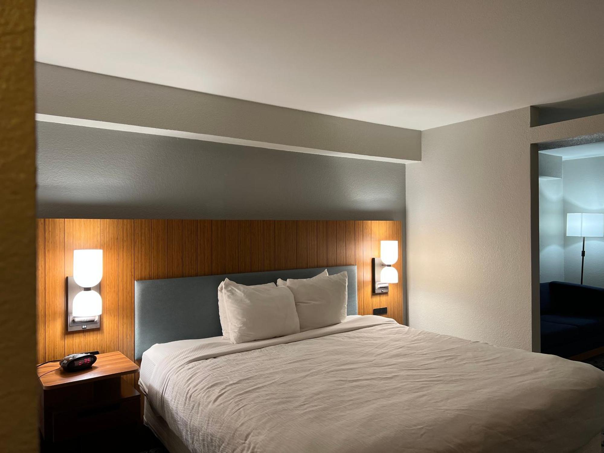 Country Inn & Suites By Radisson, Lsu - Medical Corridor Батон-Руж Экстерьер фото